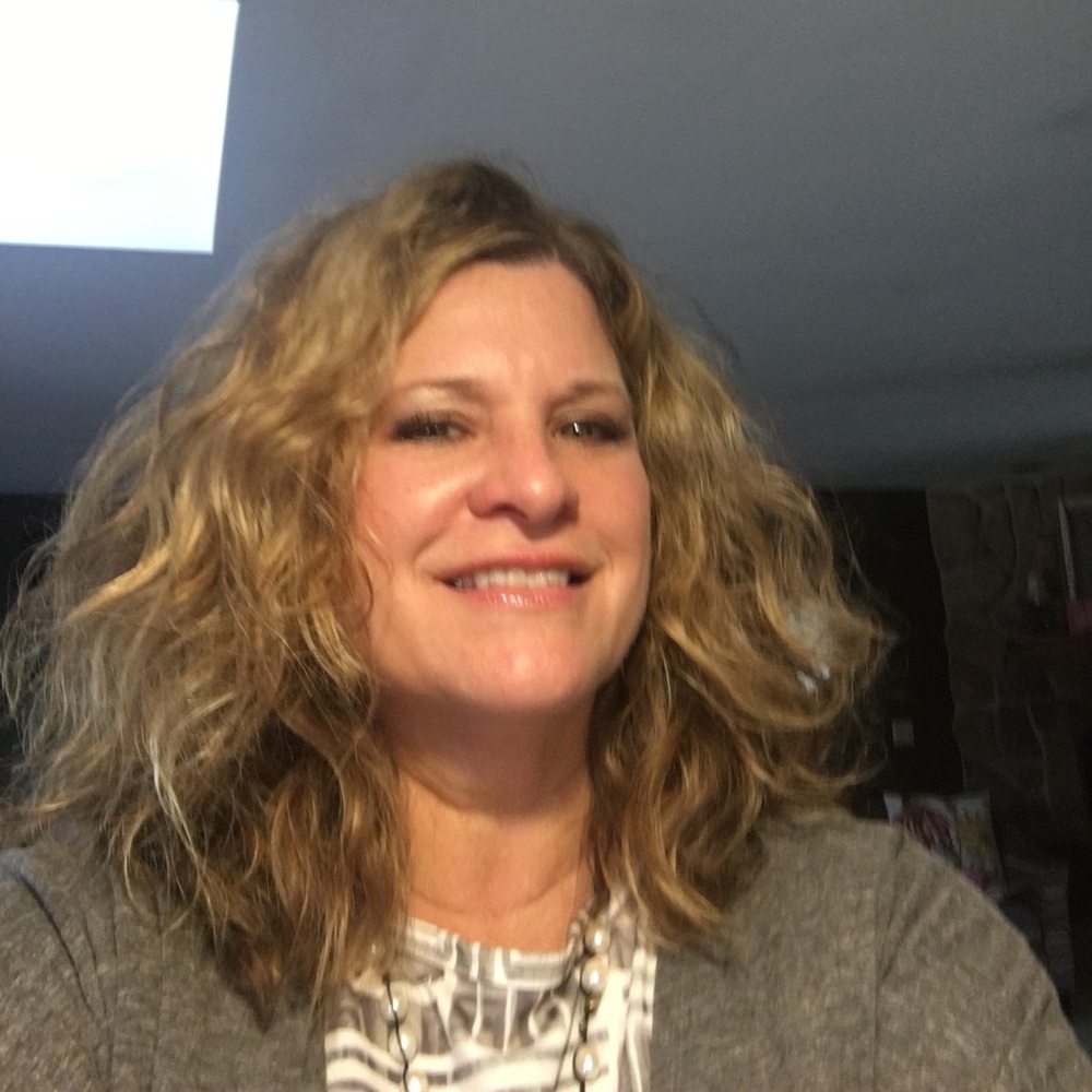 Meet your Posher, Lori